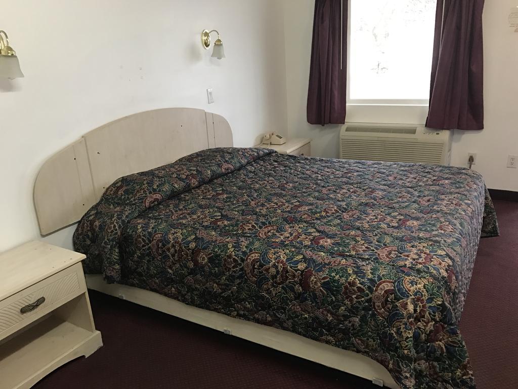 Mayfair Motel Cross Keys Экстерьер фото