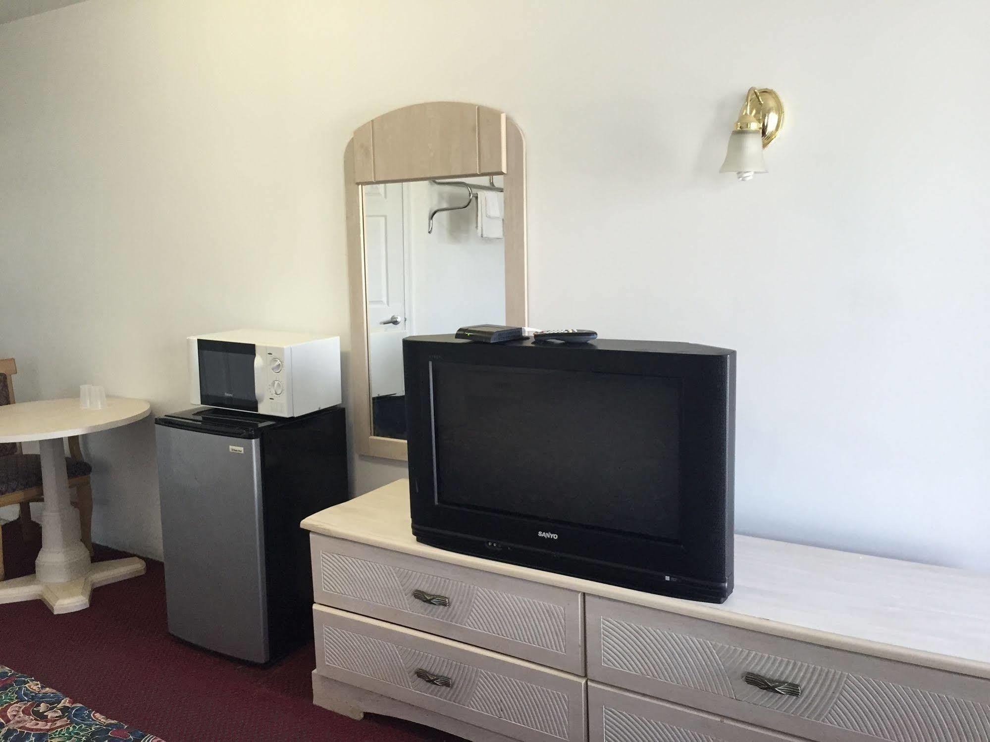 Mayfair Motel Cross Keys Экстерьер фото